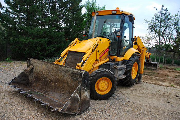 Common causes of heavy equipment injuries & accidents